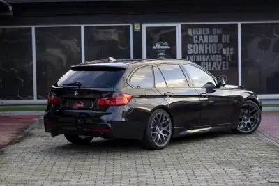 BMW 320 2015 - 19900 EUR, 190600 km - AUTO.MOTO.pt - 190600km - foto 23 de 32