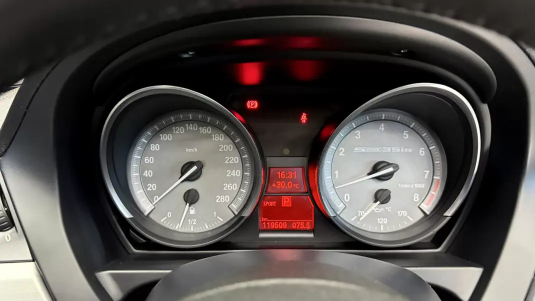 BMW Z4 2011 - 29990 EUR, 117000 km - 117000km - foto 46 de 57