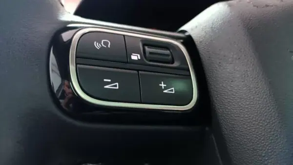 Citroën C3 2018 - 12750 EUR, 89023 km - AUTO.MOTO.pt - 89023km - foto 28 de 62