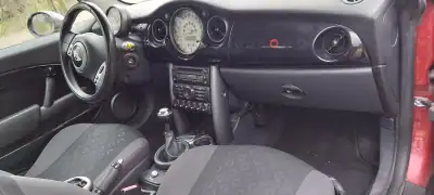 MINI One 2006 - 9500 EUR, 151000 km - AUTO.MOTO.pt - 151000km - foto 9 de 12