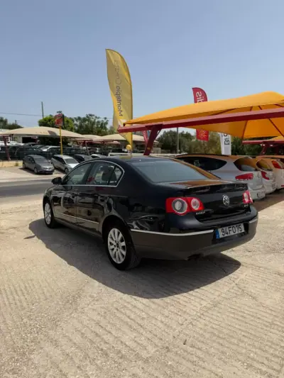 Volkswagen Passat 2008 - 9900 EUR, 129012 km - AUTO.MOTO.pt - 129012km - foto 4 de 7