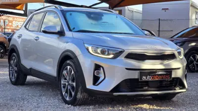 Kia Stonic 2024 - 19750 EUR, 21740 km - 21740km - foto 6 de 23