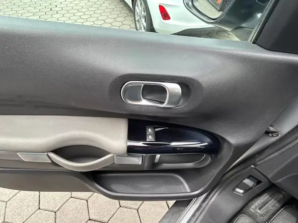 Citroën C4 Cactus 2020 - 14950 EUR, 72854 km - AUTO.MOTO.pt - 72854km - foto 10 de 18