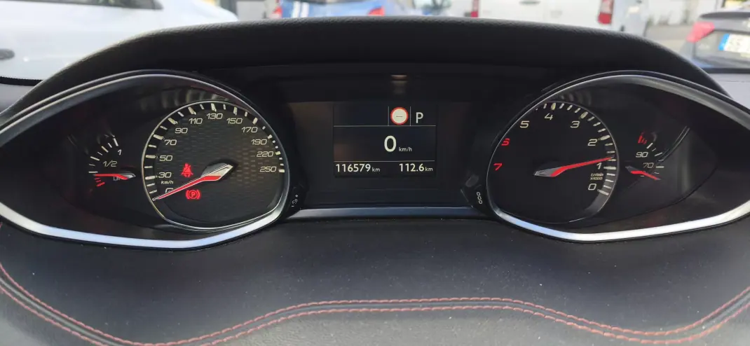 Peugeot 308 SW 2018 - 18500 EUR, 116123 km - 116123km - foto 8 de 9