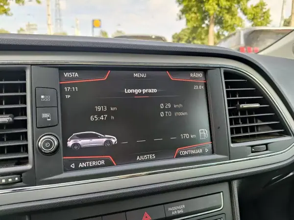 SEAT Leon 2019 - 15490 EUR, 89879 km - AUTO.MOTO.pt - 89879km - foto 26 de 35
