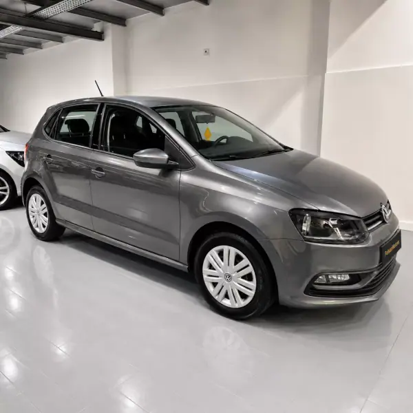 Volkswagen Polo 2016 - 9900 EUR, 86000 km - 86000km - foto 4 de 7