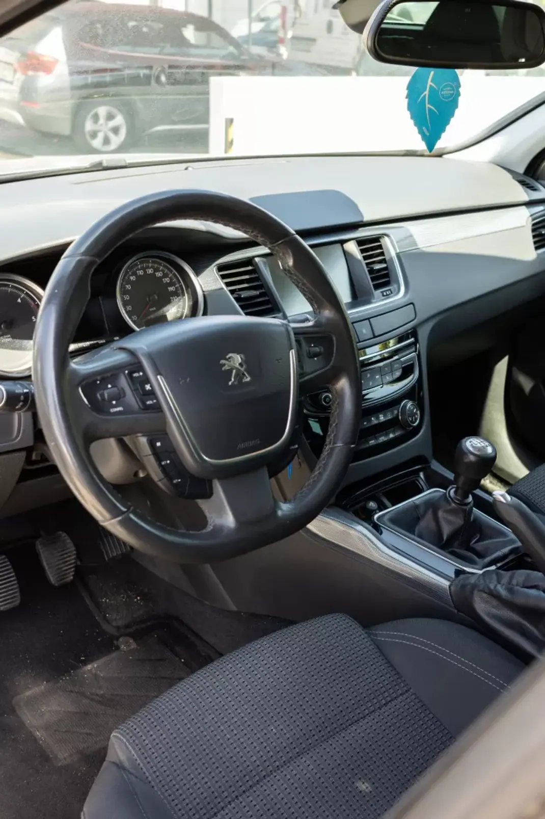 Peugeot 508 SW 2015 - 12000 EUR, 158000 km - 158000km - foto 5 de 10