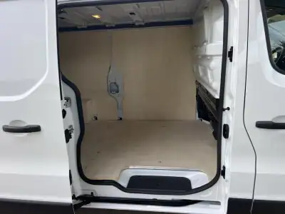 Renault TRAFIC 2.0 BlueDci L2H1 Longa Grand Confort 130 cv GPS 2022 - 21350 EUR, 46000 km - AUTO.MOTO.pt - 46000km - foto 12 de 34