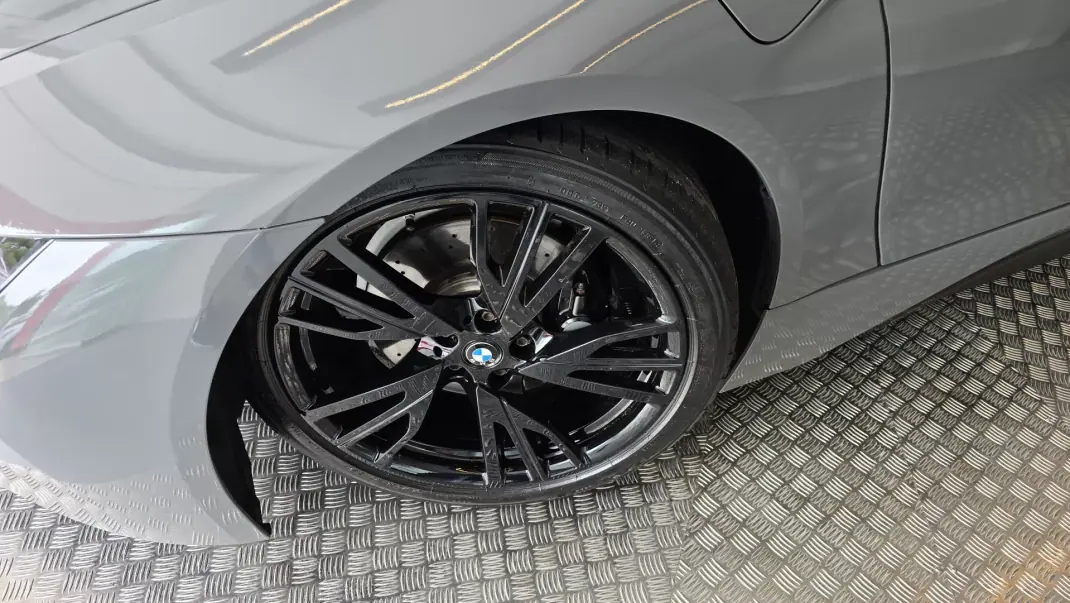BMW i8 2015 - 62500 EUR, 132830 km - 132830km - foto 31 de 50