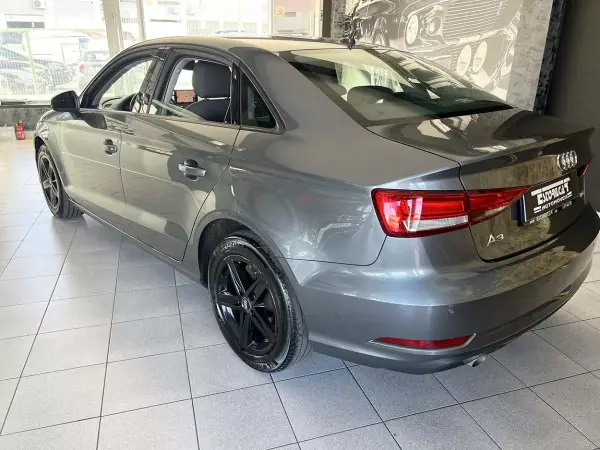 Audi A3 Limousine 2018 — photo 3 of 24