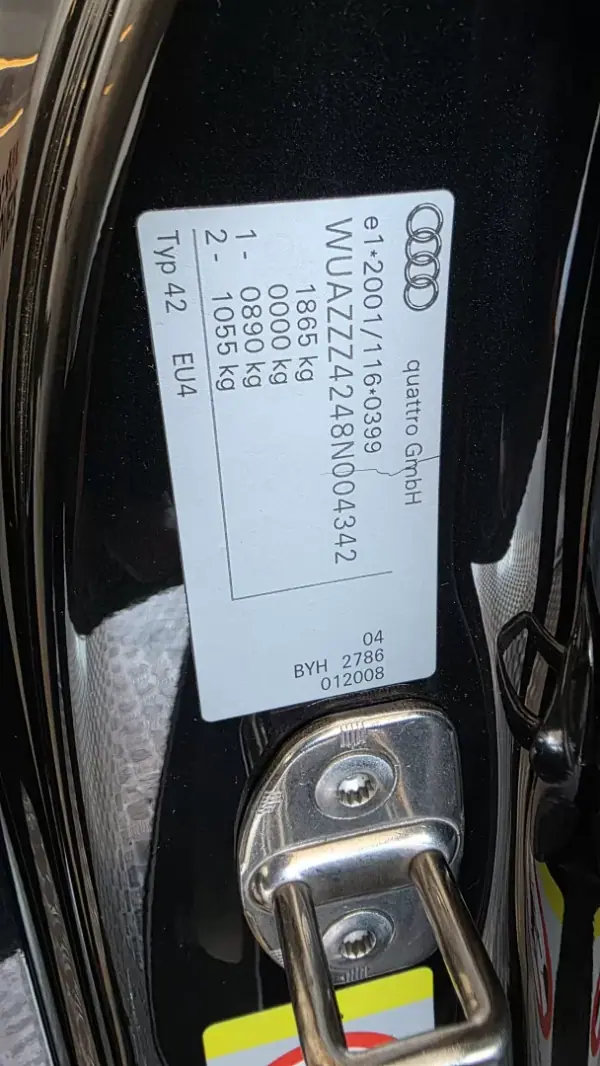 Audi R8 Coupé 2008 - 69500 EUR, 124927 km - AUTO.MOTO.pt - 124927km - foto 50 de 53
