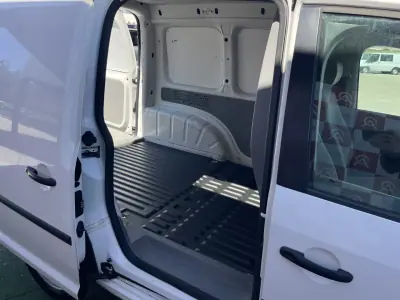 VW CADDY 1.9 TDI EXTRA AC 2010 - 6490 EUR, 307370 km - AUTO.MOTO.pt - 307370km - foto 15 de 16