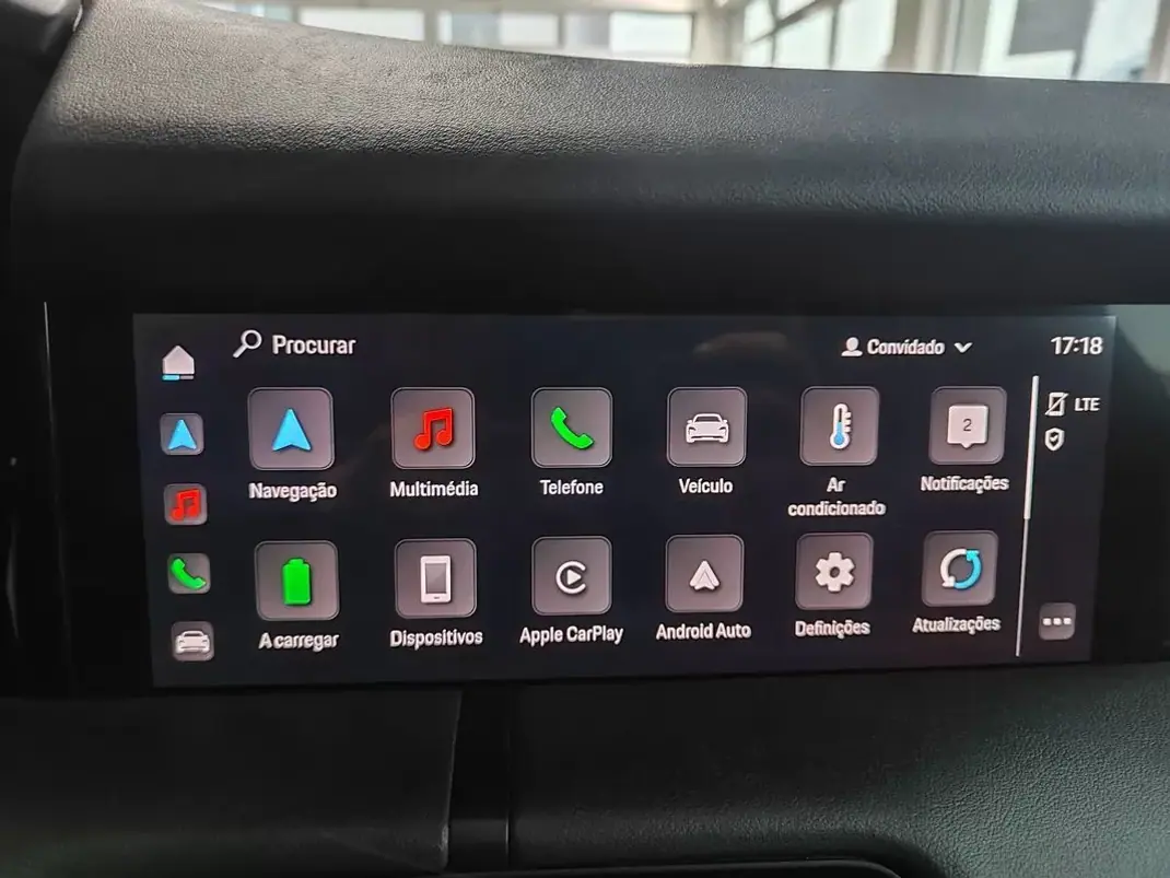 Porsche Taycan Cross Turismo 2022 - 65750 EUR, 55800 km - AUTO.MOTO.pt - 55800km - foto 36 de 40