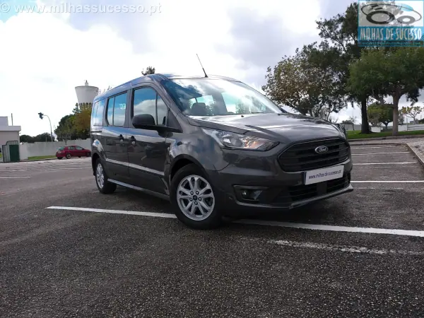 Ford Tourneo Connect 2020 - 19980 EUR, 108000 km - AUTO.MOTO.pt - 108000km - foto 27 de 31