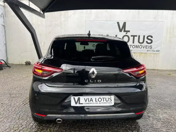 Renault Clio 2022 - 15250 EUR, 37000 km - AUTO.MOTO.pt - 37000km - foto 5 de 13