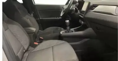 Renault Captur 2023 - 18990 EUR, 27990 km - AUTO.MOTO.pt - 27990km - foto 11 de 13