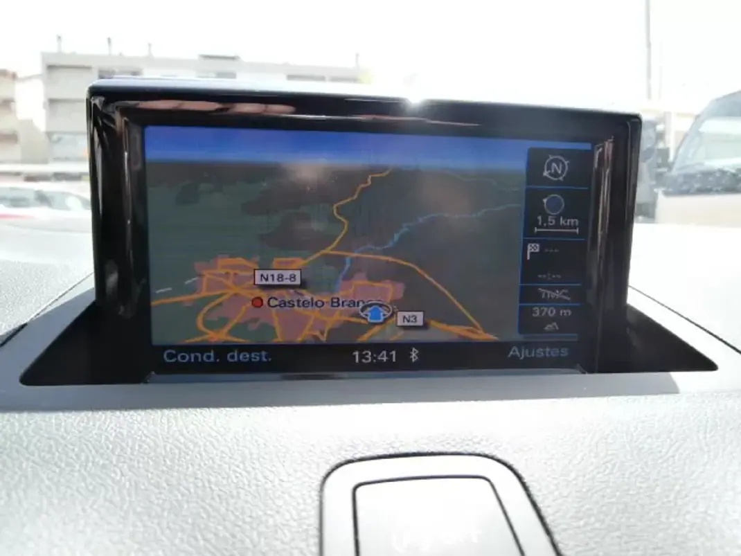 Audi A1 2016 - 12500 EUR, 191278 km - AUTO.MOTO.pt - 191278km - foto 17 de 31