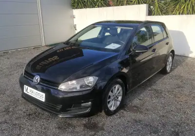 Volkswagen Golf 2013 - 11000 EUR, 240000 km - AUTO.MOTO.pt - 240000km - foto 15 de 21