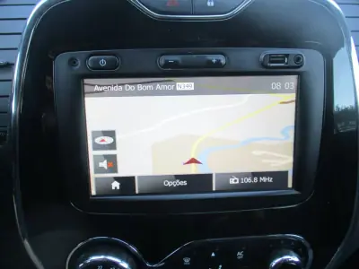 Renault Captur 2015 - 9990 EUR, 130000 km - 130000km - foto 14 de 22