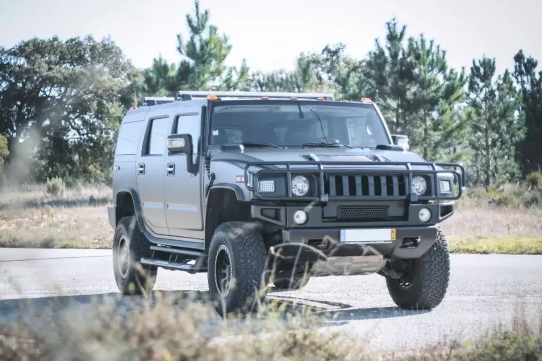 Hummer H2 2006 - 48800 EUR, 75250 km - AUTO.MOTO.pt - 75250km - foto 8 de 39