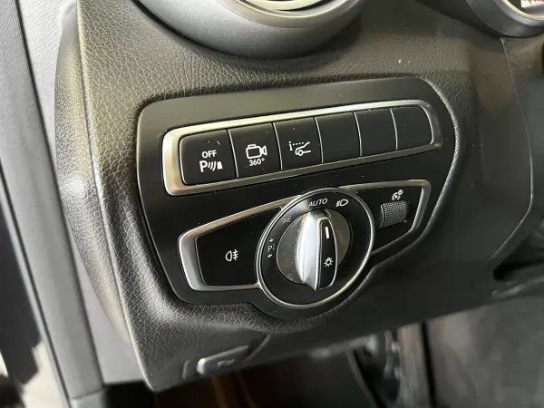 Mercedes-Benz GLC 220 2017 - 31900 EUR, 155916 km - AUTO.MOTO.pt - 155916km - foto 21 de 25