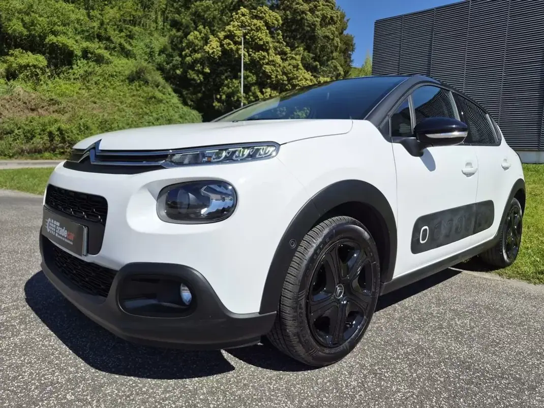 Citroën C3 2017 - 9990 EUR, 59990 km - AUTO.MOTO.pt - 59990km - foto 1 de 14