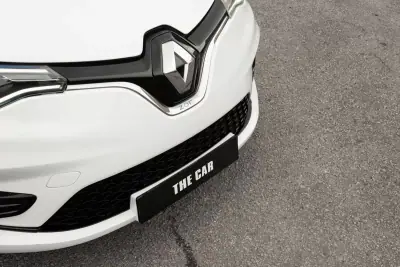 Renault Zoe 2020 - 15500 EUR, 101426 km - AUTO.MOTO.pt - 101426km - foto 5 de 24