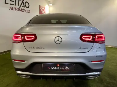 Mercedes-Benz GLC 300 2020 - 45500 EUR, 97000 km - AUTO.MOTO.pt - 97000km - foto 7 de 32