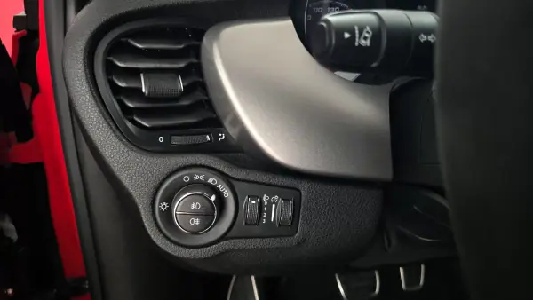 Fiat 500X 2019 - 14990 EUR, 125569 km - AUTO.MOTO.pt - 125569km - foto 18 de 62