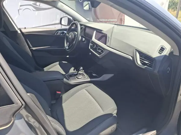 BMW 216 Gran Coupé 2022 - 23550 EUR, 53553 km - AUTO.MOTO.pt - 53553km - foto 18 de 36