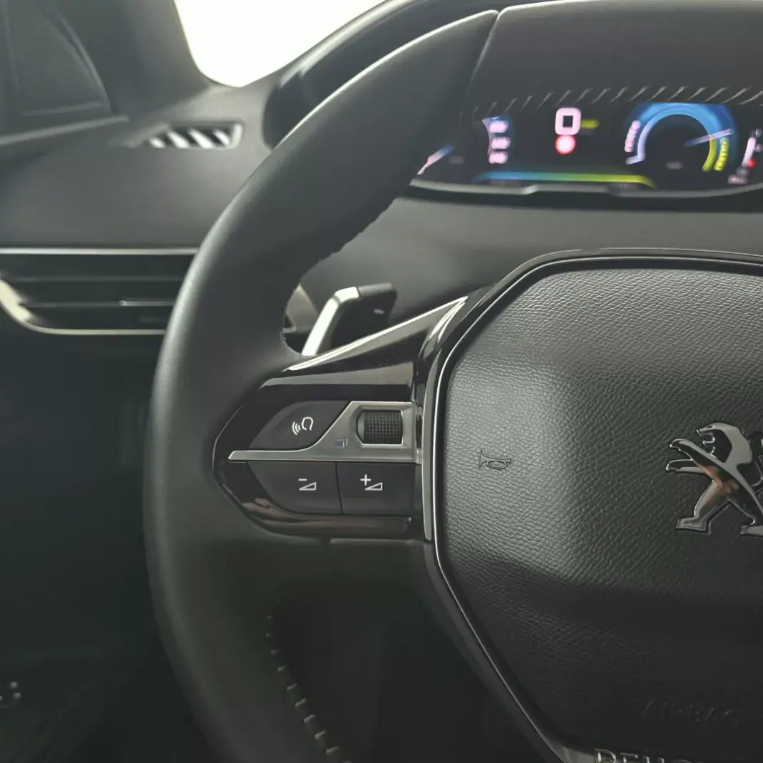 Peugeot 3008 2024 - 27750 EUR, 21417 km - AUTO.MOTO.pt - 21417km - foto 25 de 36