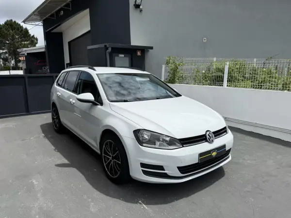 Volkswagen Golf 2015 - 7999 EUR, 290000 km - AUTO.MOTO.pt - 290000km - foto 3 de 17