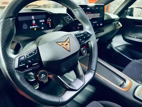 Cupra Born 2022 - 35990 EUR, 26601 km - AUTO.MOTO.pt - 26601km - foto 34 de 60