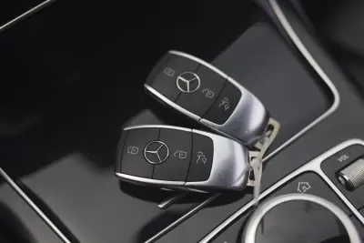 Mercedes-Benz C 180 2019 - 21900 EUR, 186430 km - AUTO.MOTO.pt - 186430km - foto 22 de 36