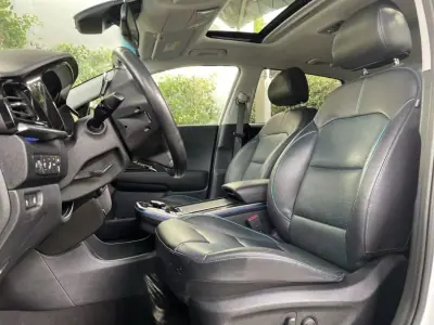 Kia e-Niro 2021 - 33500 EUR, 69000 km - AUTO.MOTO.pt - 69000km - foto 16 de 51