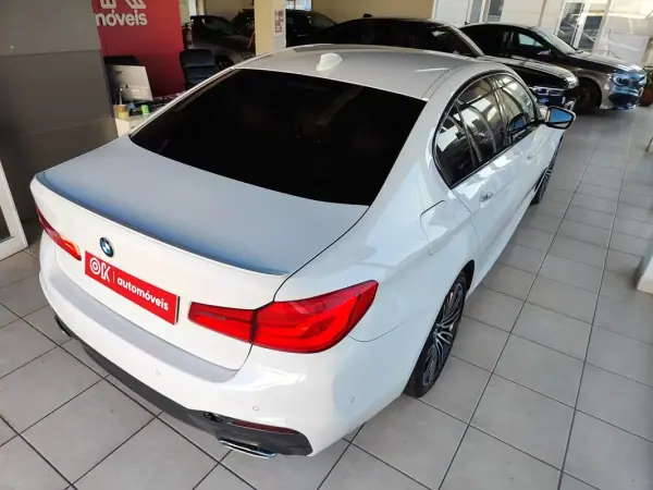 BMW 530e 2019 - 31500 EUR, 46900 km - AUTO.MOTO.pt - 46900km - foto 13 de 39