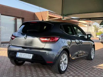 Renault Clio 2019 - 14900 EUR, 54906 km - AUTO.MOTO.pt - 54906km - foto 4 de 14