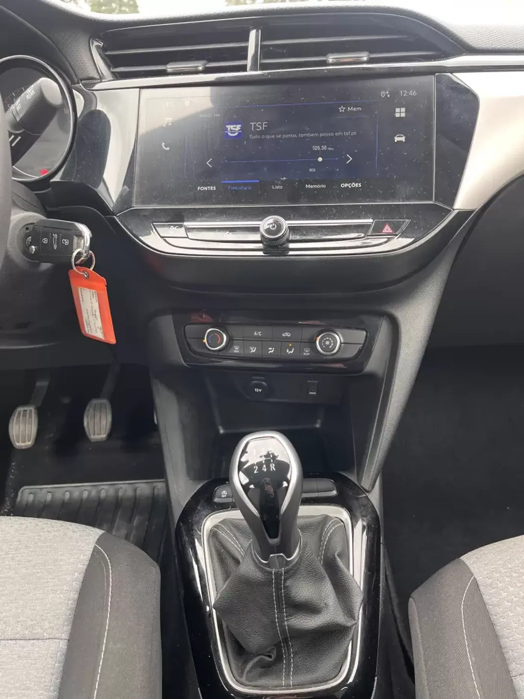 Opel Corsa 2023 - 15000 EUR, 39630 km - AUTO.MOTO.pt - 39630km - foto 14 de 19