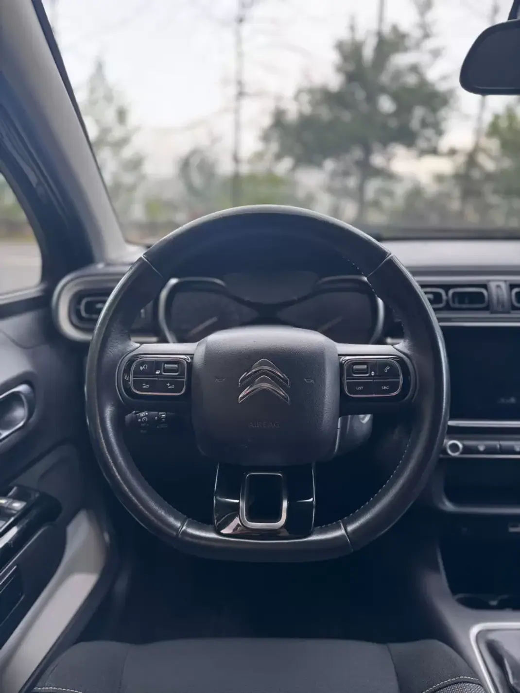 Citroën C3 2021 - 13000 EUR, 128279 km - AUTO.MOTO.pt - 128279km - foto 9 de 18