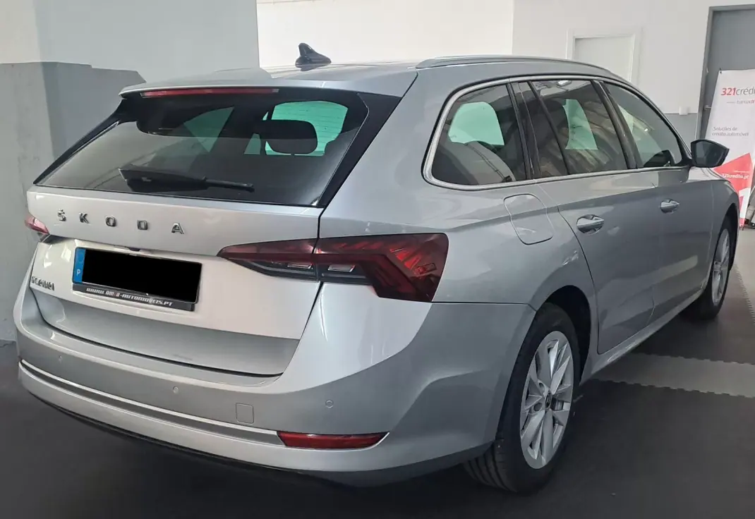 Skoda Octavia Break 2022 - 17250 EUR, 160000 km - 160000km - foto 6 de 23