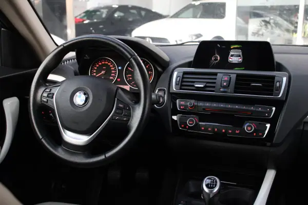 BMW 116 2016 - 13900 EUR, 175168 km - AUTO.MOTO.pt - 175168km - foto 13 de 24