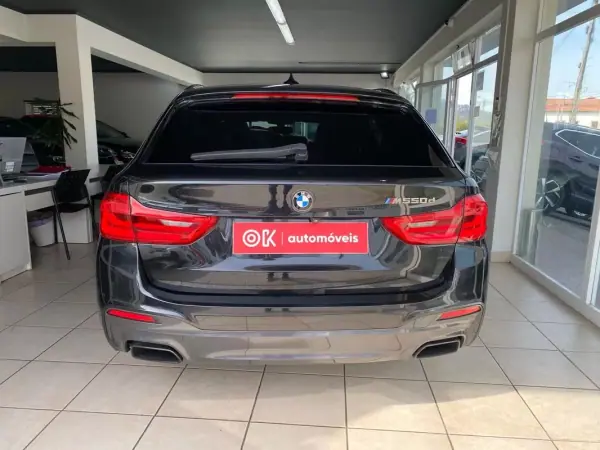 BMW M550d 2017 - 44900 EUR, 138217 km - AUTO.MOTO.pt - 138217km - foto 47 de 55