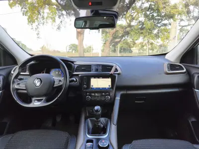Renault Kadjar 2018 - 17900 EUR, 150000 km - AUTO.MOTO.pt - 150000km - foto 9 de 12