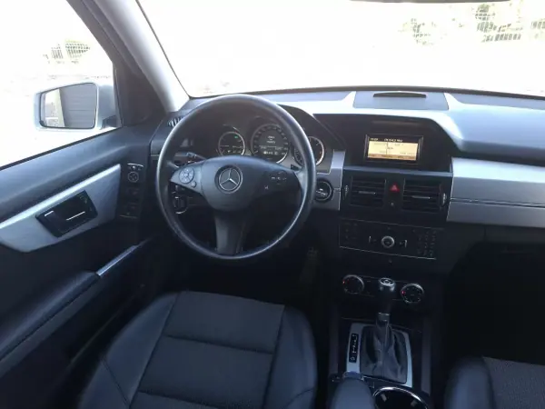 Mercedes-Benz GLK 250 2010 - 17990 EUR, 152529 km - AUTO.MOTO.pt - 152529km - foto 11 de 18