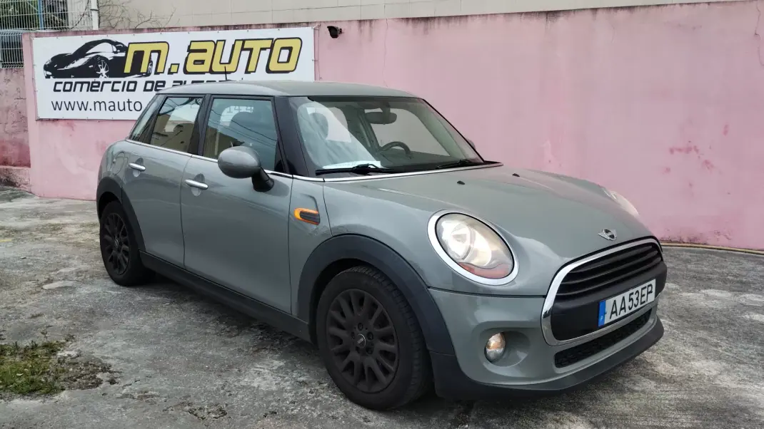 MINI 5 Portas 2016 - 8999 EUR, 224000 km - AUTO.MOTO.pt - 224000km - foto 1 de 32