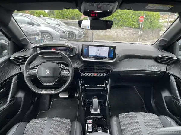 Peugeot e-208 2020 - 17995 EUR, 50681 km - AUTO.MOTO.pt - 50681km - foto 11 de 43