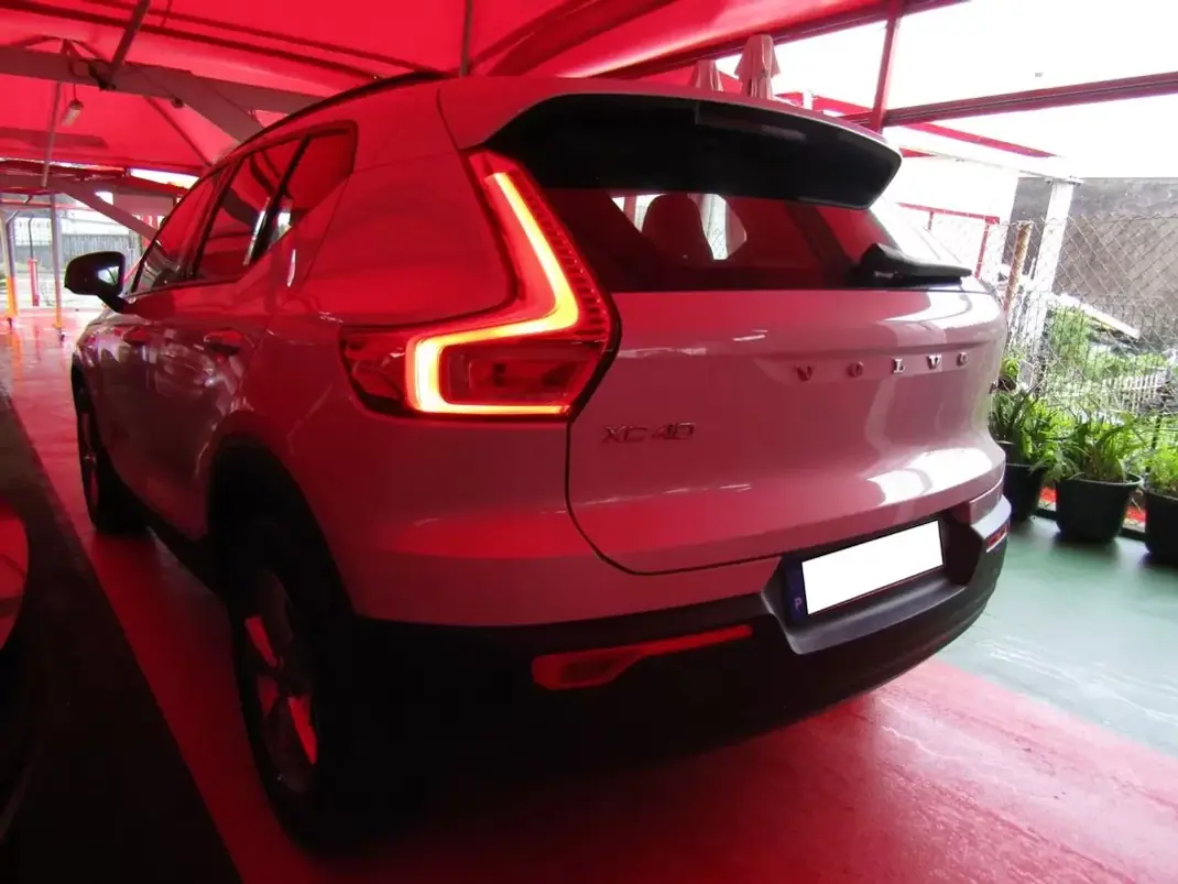 Volvo XC 40 2021 - 26199 EUR, 155000 km - 155000km - foto 17 de 28