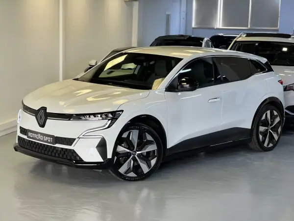 Renault Mégane E-Tech 2022 - 27990 EUR, 50000 km - AUTO.MOTO.pt - 50000km - foto 19 de 54