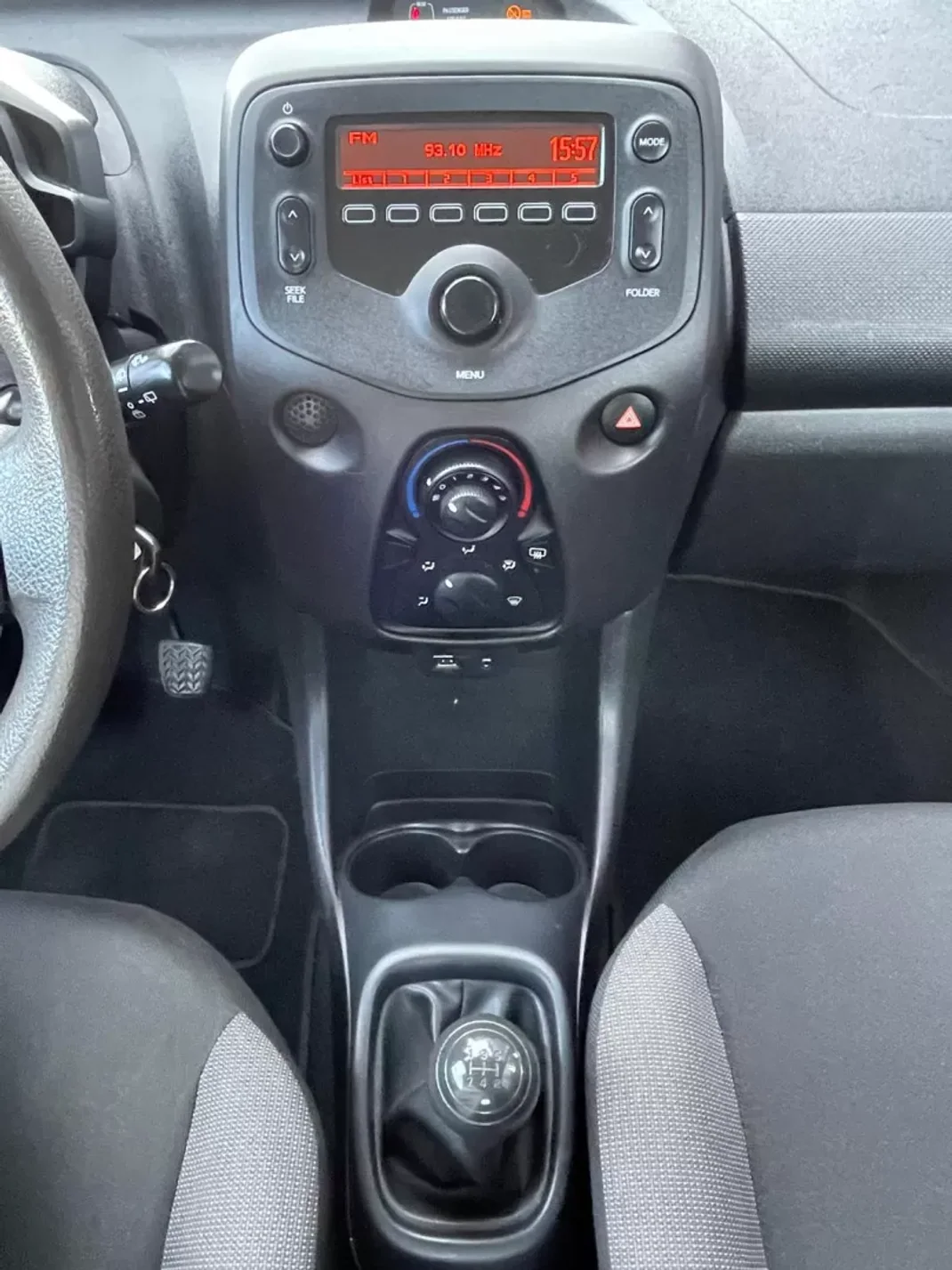 Peugeot 108 2015 - 8300 EUR, 118000 km - 118000km - foto 8 de 8