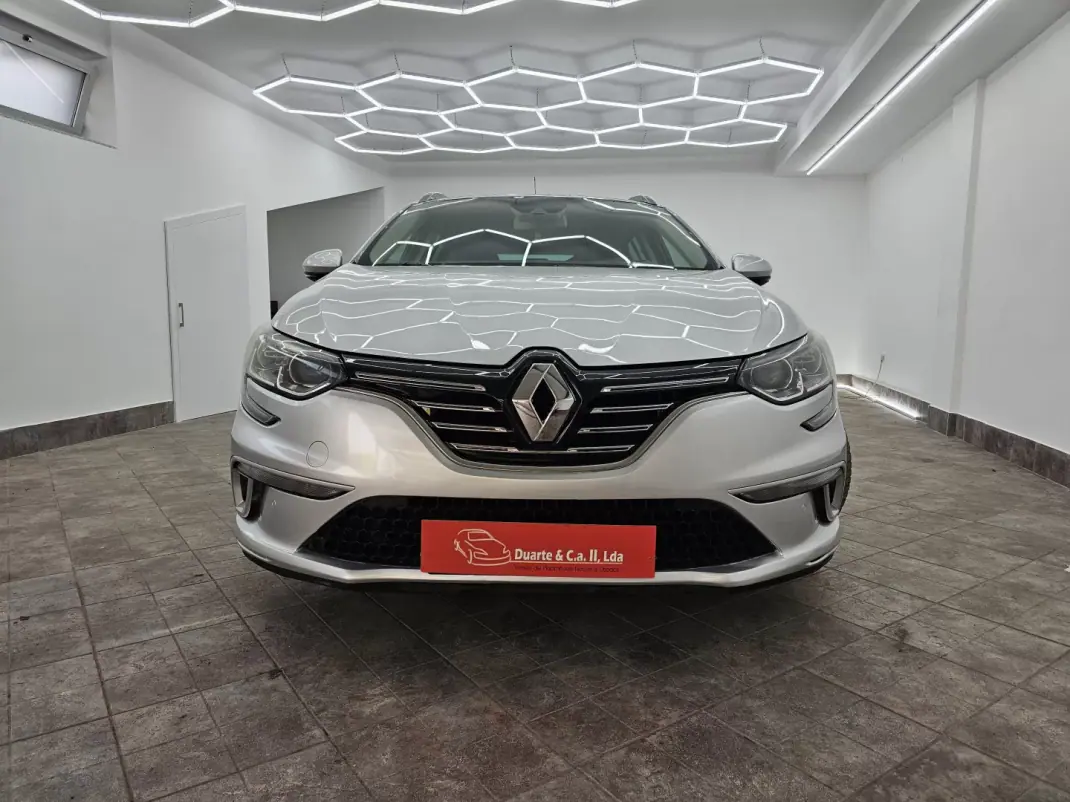 Renault Mégane Sport Tourer 2019 - 11950 EUR, 286730 km - 286730km - foto 6 de 52